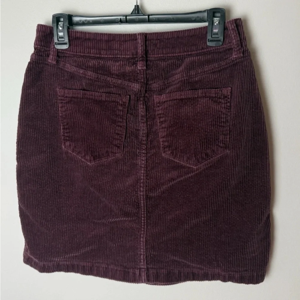 Sonoma Corduroy Skirt Size 4 Button Front Pockets Berry Red Cotton Spandex Blend